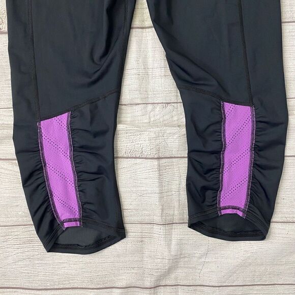 Under Armour heat gear compression Capri leggings black & pink - Picture 7 of 10